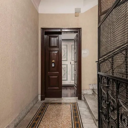Colosseum Home-zeno 32 Apartamento